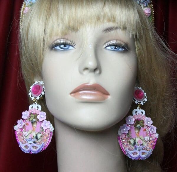 SOLD! 2470 Marie Antoinette Pink Mask Hand Painted Cameo Studs - Image 3
