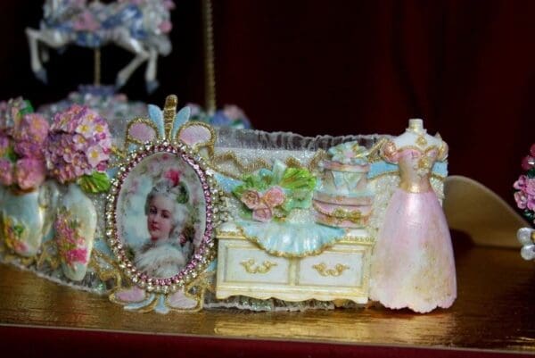 SOLD! 2479 Marie Antoinette Unusual Dressing Room 3D Effect Embellished Waist Belt - Image 7