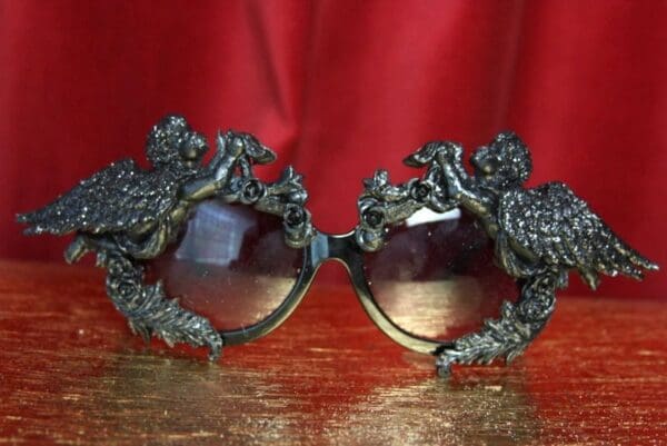 SOLD! 2503 Total Baroque Black Glitter Cherub Angel Embellished Sunglasses - Image 2