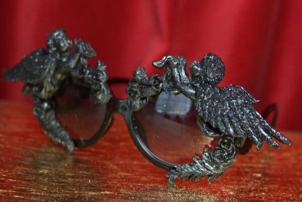 SOLD! 2503 Total Baroque Black Glitter Cherub Angel Embellished Sunglasses - Image 3