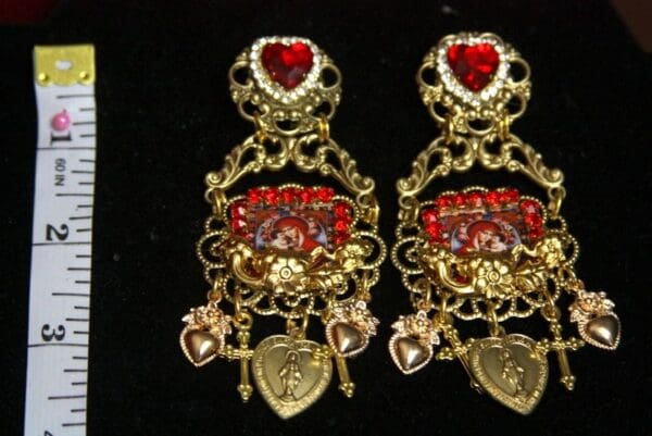 SOLD! 2519 Virgin Mary Cameo Charms Red Heart Studs Earrings - Image 4