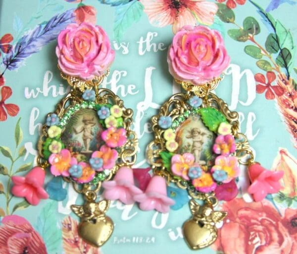 SOLD! 2524 Baroque Hand Painted Flower Cherub's Garden Earrings - Image 7