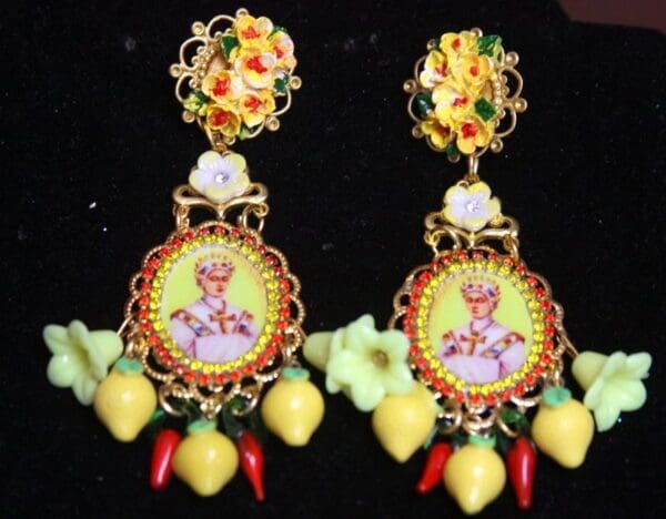 SOLD! 2531 Hand Painted Yellow Flower Lemon Chilly Mary Earrings - Image 8