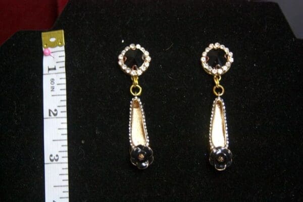 SOLD! 2555 Coco Gold Enamel Ballet Shoe Camellia Studs - Image 5