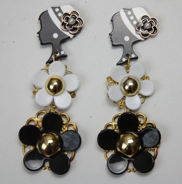 SOLD! 2569 Madam Coco 2 Camellias Stunning Light Weight Earrings - Image 5