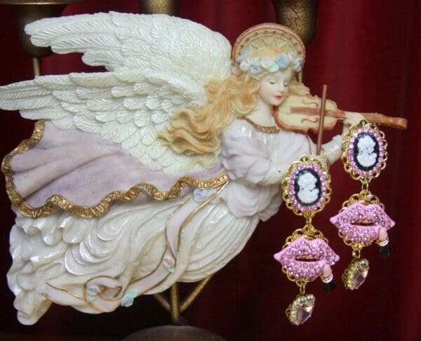 SOLD!2580 Pink Crystal Cameo Lips Unusual Earrings