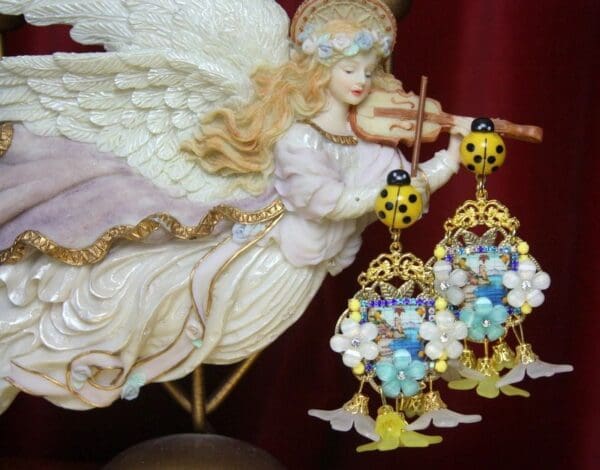 SOLD! 2583 Taormina Stunning Ladybug Flower Baroque Earrings