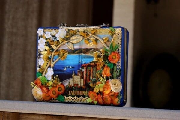 SOLD! 1652 Italian Print Flower Embellished Stunning Handbag Purse - Image 5