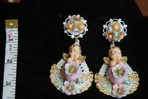 SOLD! 2630 Rococo Hand Painted Flower Heart Stunning Studs Earrings - Image 4