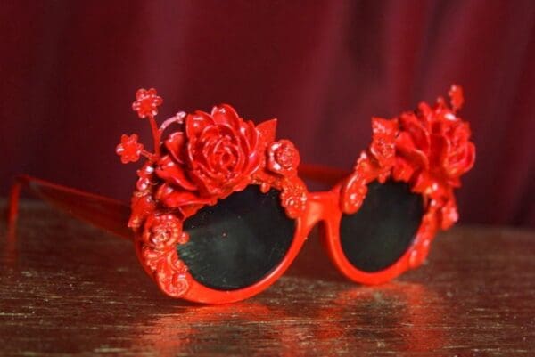SOLD! 2647 Baroque Rococo Red Enamel Embellished Flower Sunglasses - Image 7