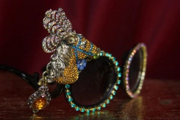 SOLD! 2662 Crystal Victorian Horse Crystal Embellished Sunglasses - Image 7