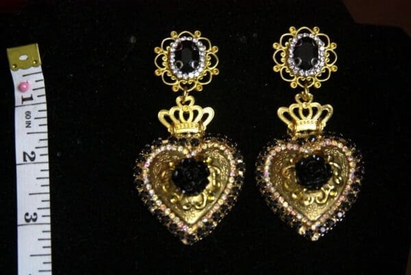 SOLD! 2673 Total Baroque Heart Black Rose Crystal Studs Earrings - Image 6