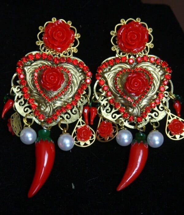 SOLD! 2677 Baroque Heart Rose Chilly Pearl Studs Earrings - Image 6