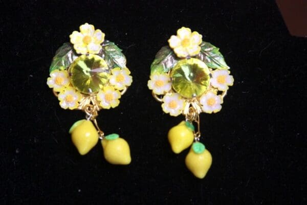 SOLD! 2688 Sicilian Lemon Dangle Fruit Hand Painted Flower Earrings Studs - Image 7