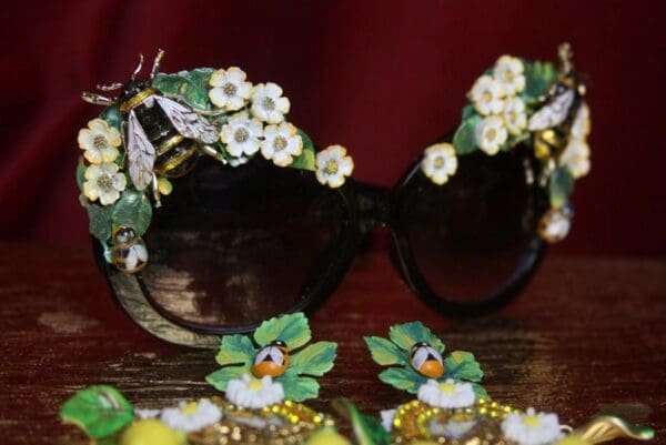 SOLD! 2713 Designer Inspired Baroque Embellished Enamel Bee Hand Painted Flower Sunglasses - Image 6