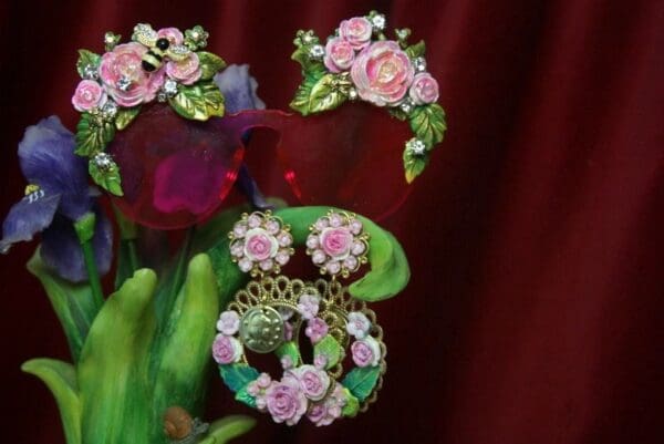 SOLD! 2733 Hand Painted Rococo Stunning Rose Leaf Bee Embellished Sunglasses - Image 8