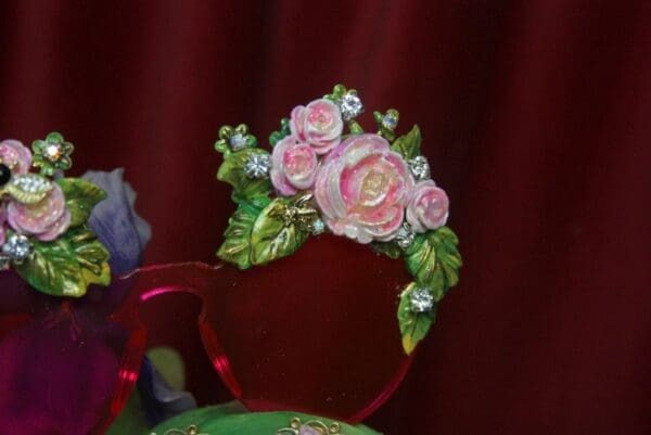 SOLD! 2733 Hand Painted Rococo Stunning Rose Leaf Bee Embellished Sunglasses - Image 10
