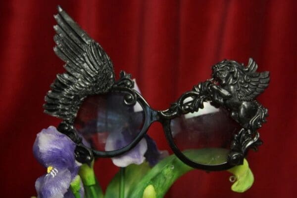 SOLD! 2743 Black Winged Pegasus Baroque Sunglasses - Image 8