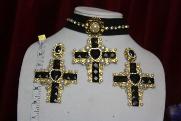 SOLD! 2776 Total BAroque Massive Black Crystal Pearl Cross Choker - Image 2