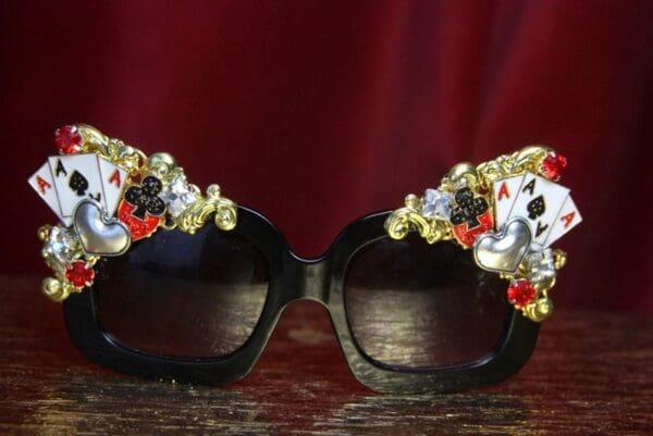 SOLD! 2778 Trendy Playing Cards Baroque Sided Sunglasses - Image 2