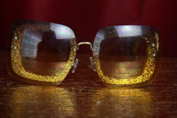 SOLD! 2804 Gold Glitter Designer Crystal Jaguar Leopard Sunglasses - Image 2
