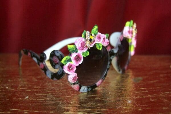 SOLD! 2808 Baroque Flower Print Hand Painted Roses Bee Sunnies - Image 3