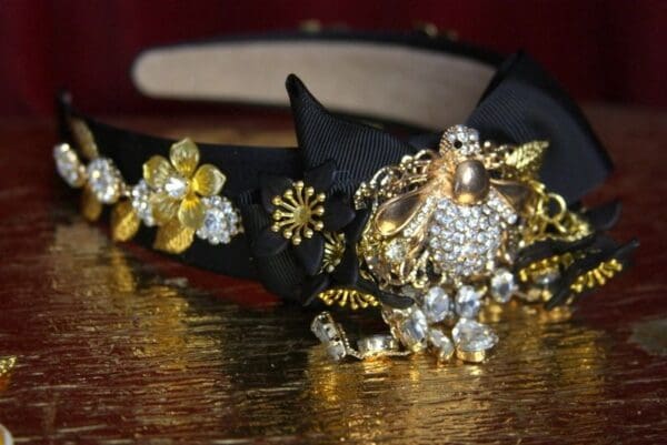 SOLD! 2833 Total Baroque Crystal Bee Bow Gold Flower Headband - Image 7