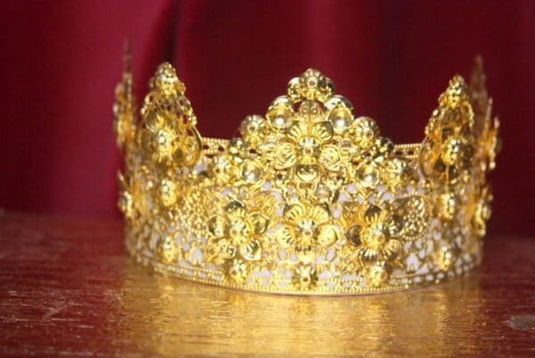 SOLD! 2865 Gold Filigree Flower Baroque Crown Headband - Image 2