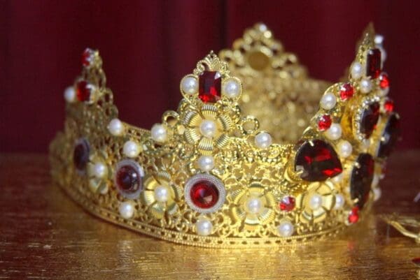 SOLD! 2925 Stunning Red Crystal Heart Pearl Crown Tiara - Image 7