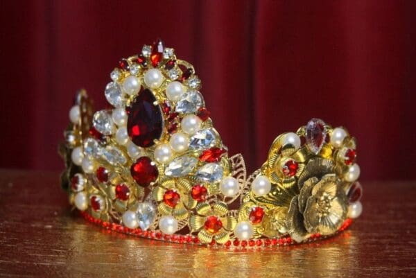SOLD! 2923 Baroque Red Crystal Pearl Crown Tiara - Image 3