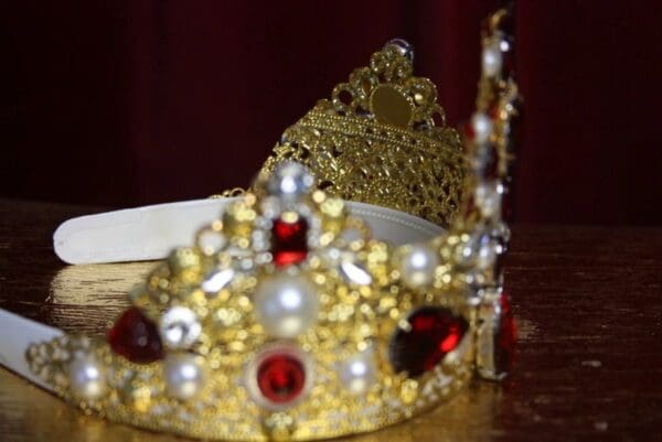SOLD! 2935 Alta Moda Red Cross Crystal Srunning Pearl Headband Crown - Image 5