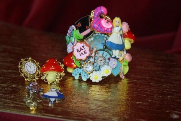 SOLD! 2985 Alice In Wonderland Cuff+ Earrings - Image 2