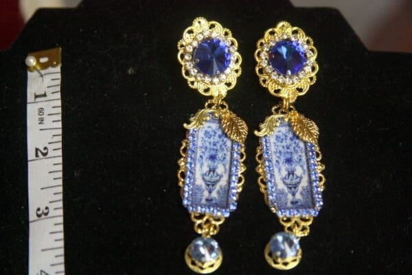 SOLD! 3055 Blue Vase Designer Inspired Leaf Earrings studs - Image 8