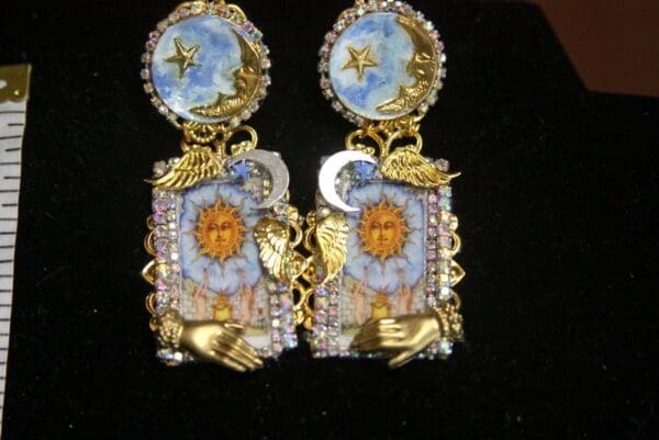 SOLD! 3089 Taro Cards Sun Pattern Moon Unusual Earrings - Image 3