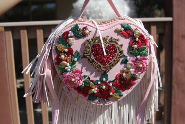 SOLD! 3131 Baroque Heart Shape Applique White Fringe Handbag Crossbody - Image 9