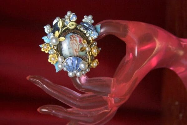 SOLD! 3144 Birth Of Venus Huge Cocktail Shell Pearl Adjustable Ring - Image 2