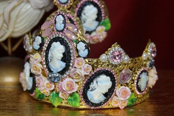 SOLD! 3174 Victorian Cameos Stunning Hand Painted Crystals Crown+ Earrings - Image 3