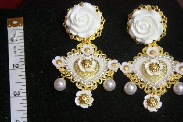 SOLD! 3180 Baroque Heart White Heart Crystal Pearl Studs Earrings - Image 6