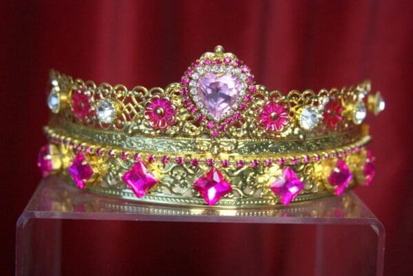 SOLD! 3191 Set Of Elegant Fuchsia Heart Crystal Headband+ Earrings - Image 6