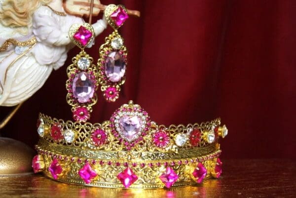 SOLD! 3191 Set Of Elegant Fuchsia Heart Crystal Headband+ Earrings - Image 3