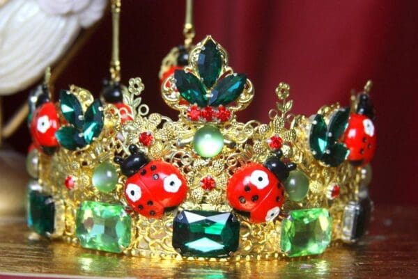 SOLD! 3197 Set Of Baroque Gold Filigree Crystals Ladybug Crown+ Earrings