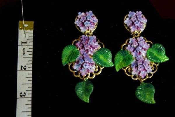 SOLD! 3249 Hydrangea Leaf Stunning Hand Painted Victorian Earrings Studs - Image 6