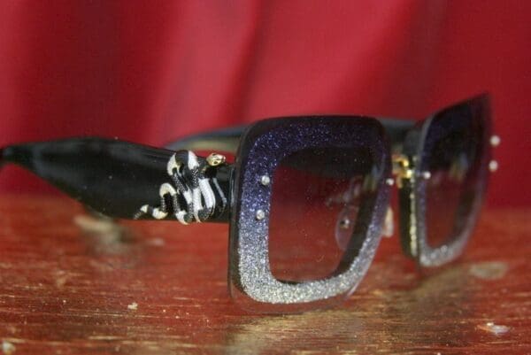 SOLD! 3270 Runway Silver Dust Snake Oversized Sunglasses - Image 7