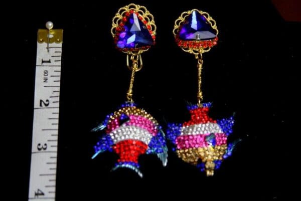 SOLD! 3277 Fancy Crystal Irregular Fish Earrings - Image 6