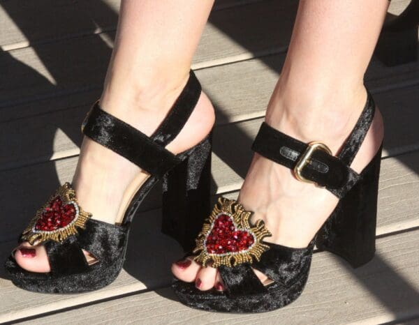 SOLD! 3298 Baroque Velvet Heart Applique Embellished Sandals Us10 - Image 3