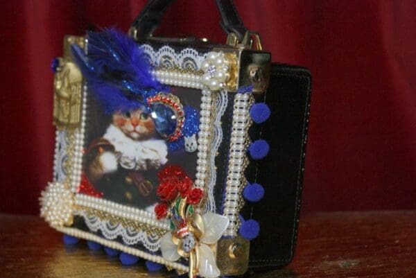 SOLD! 3320 Minime Adorable Victorian Cat Lace Embellished Crossbody Handbag - Image 4