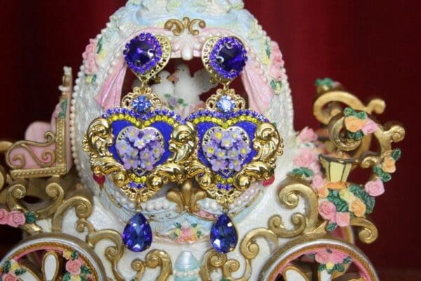 SOLD! 3357 Total Baroque Hydrangea Blue Heart Earrings Studs - Image 6