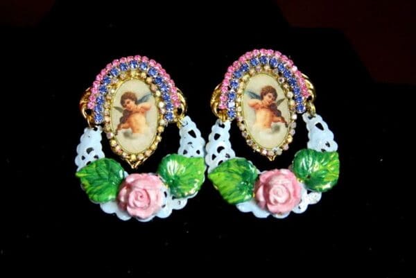SOLD! 3404 Cupid Victorian Adorable Valentine Hand Painted Pearl Flower Earrings - Image 5