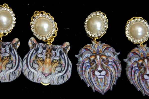 SOLD! 3463 Monkey Pearl Studs Earrings - Image 4