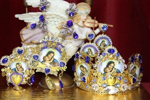 SOLD! 3499 Set Of Virgin Mary Madonna Blue Crystal Necklace+ Earrings - Image 9